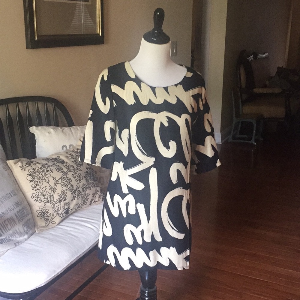 Graphic Tunic or dress in Dark navy/cream